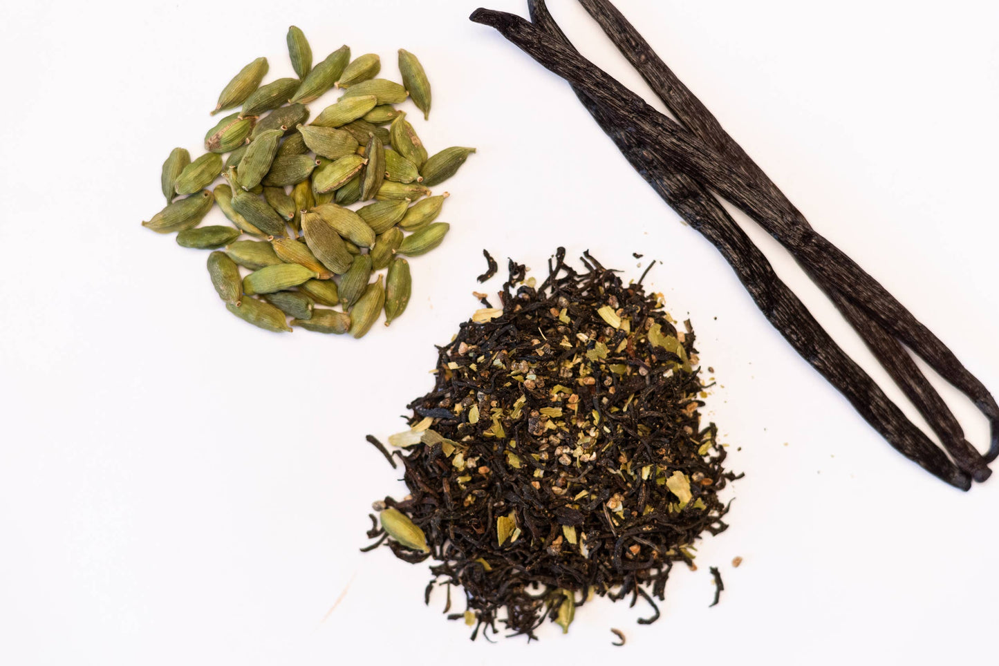 Cardamom Vanilla Tea Pyramid Tin