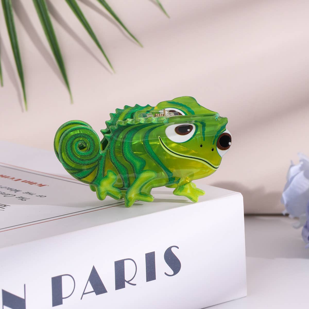 Cartoon Green Chameleon Reptile Hair Claw