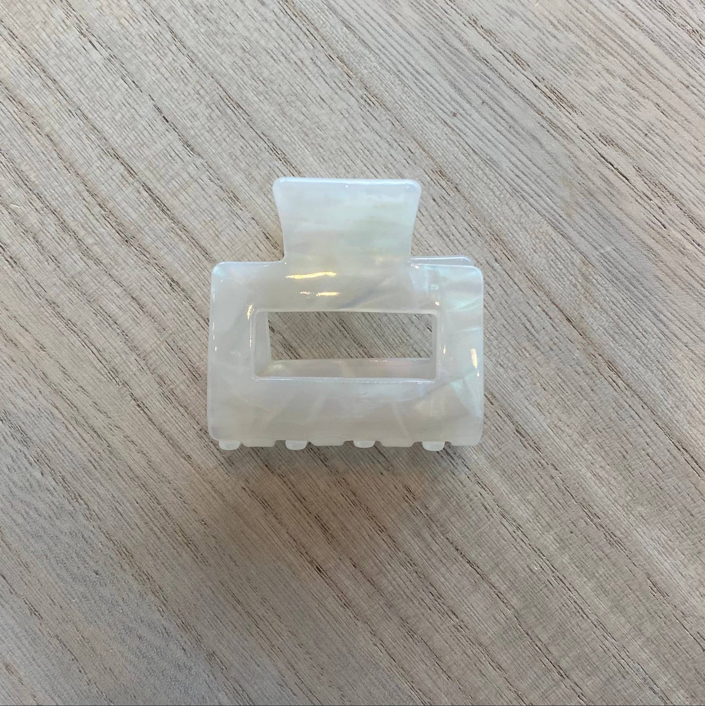 Acetate Pearl Claw Clip